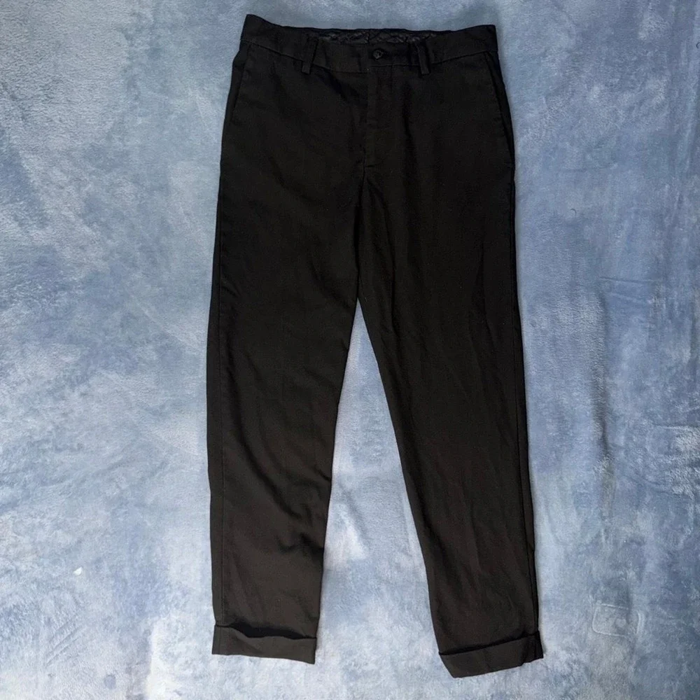 Zara Black straight leg pants with a relaxed fit